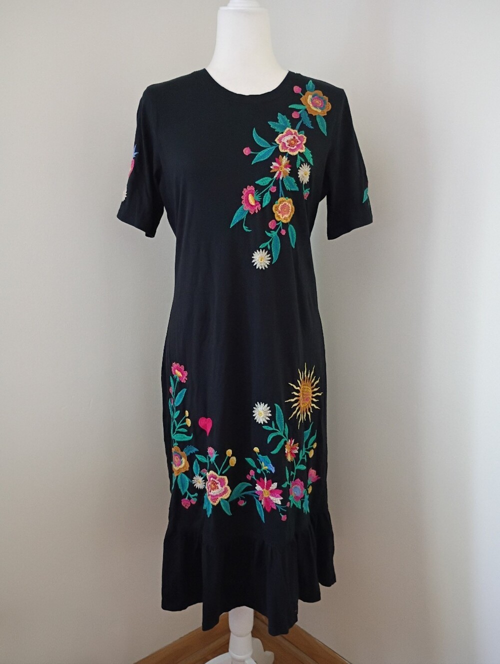 Johnny Was Ruffle Hem Knit Midi Dress - Ziviana Size Small NWT